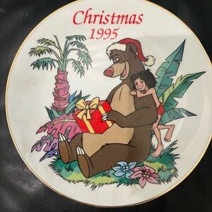 Disney Grolier Collectibles Christmas Plate